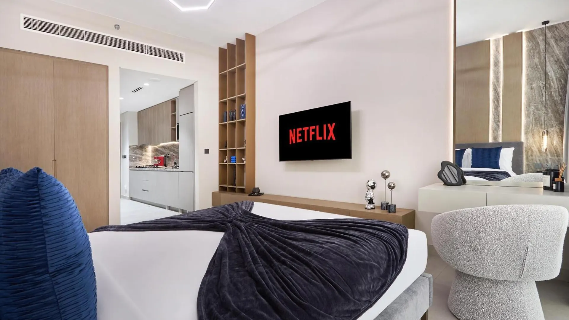Lux High-Rise Studio 12Th Floor Westwood Grande Dubai United Arab Emirates